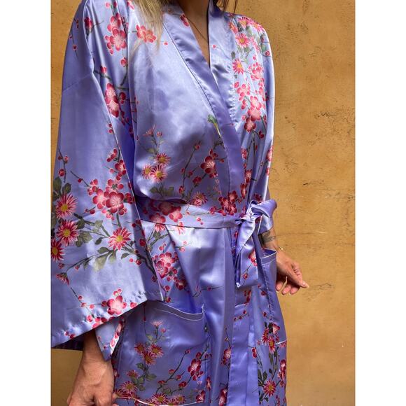 Vintage kimono robe in purple, made in Japan, size 10 - Picture 4 of 5